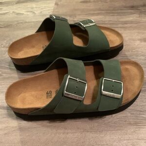 NWOT NEVER WORN Birkenstock Papillio Platform Nubuck Sandal Women’s US 9